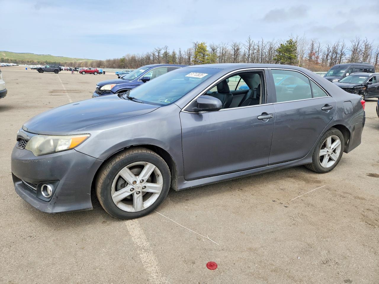 Salvage Toyota Camry Image