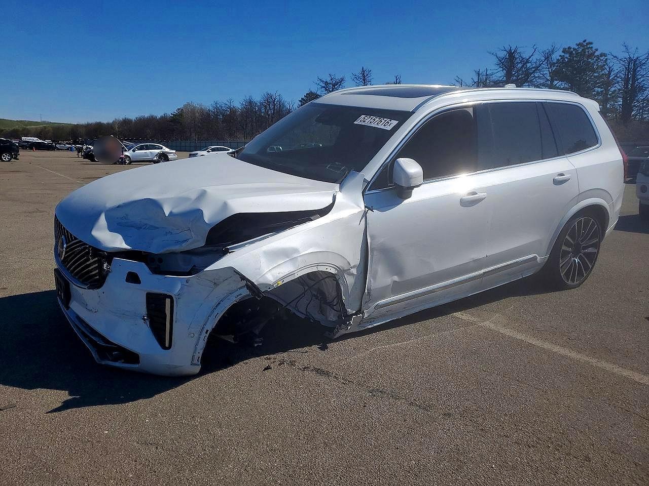 Salvage Volvo XC90 Image