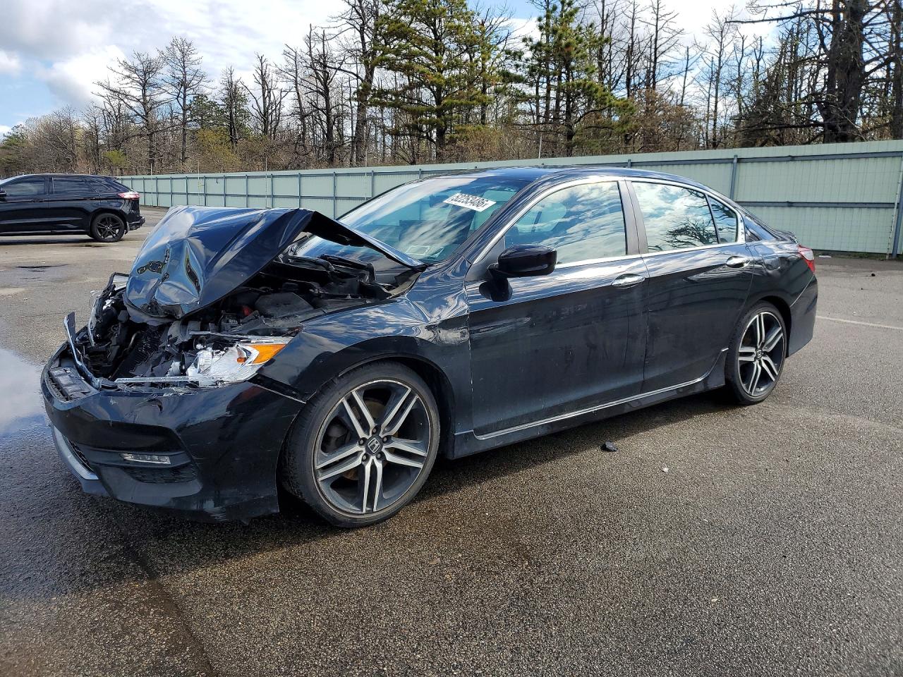 Salvage Honda Accord Image