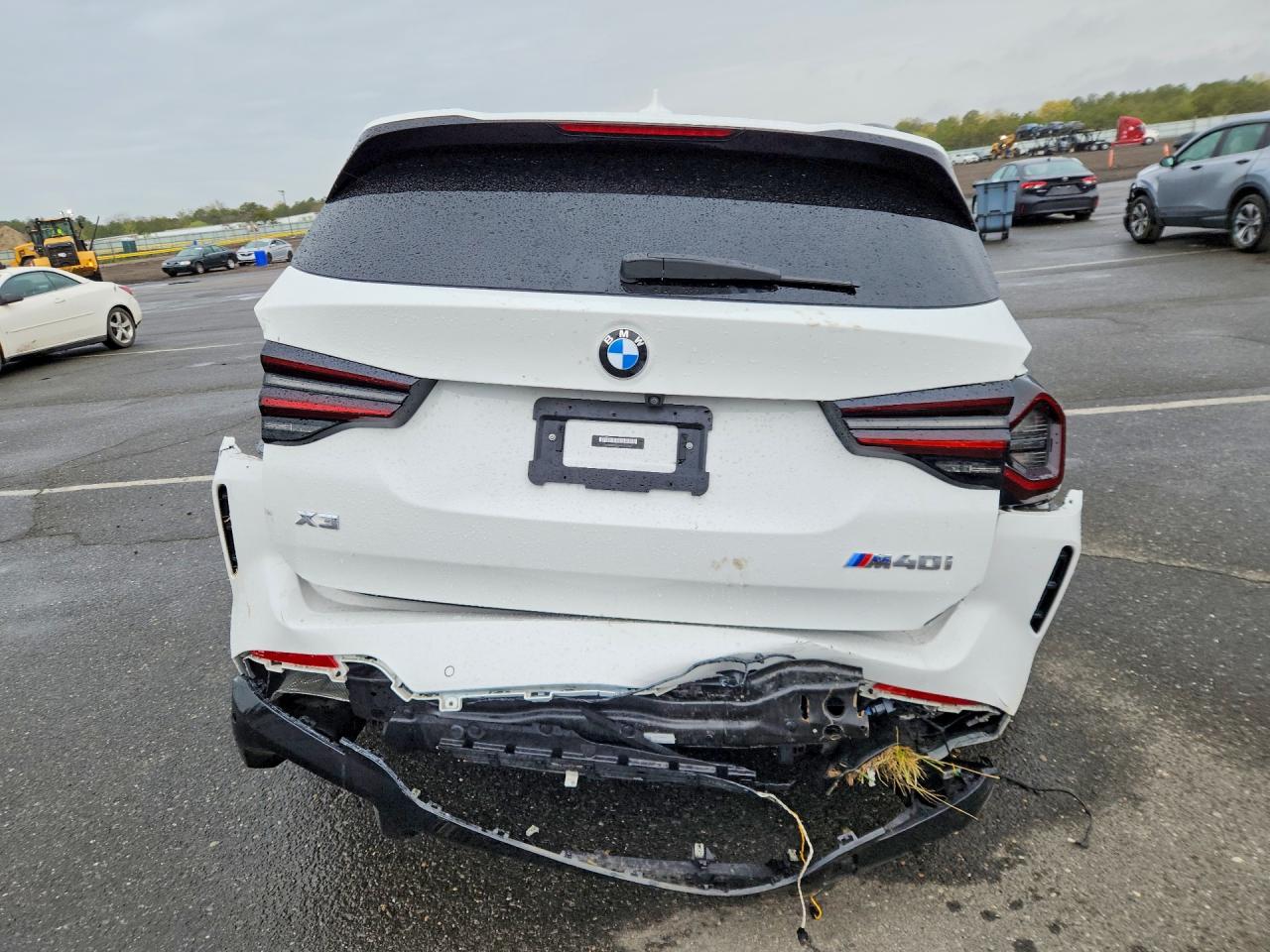 BMW X Series M40i