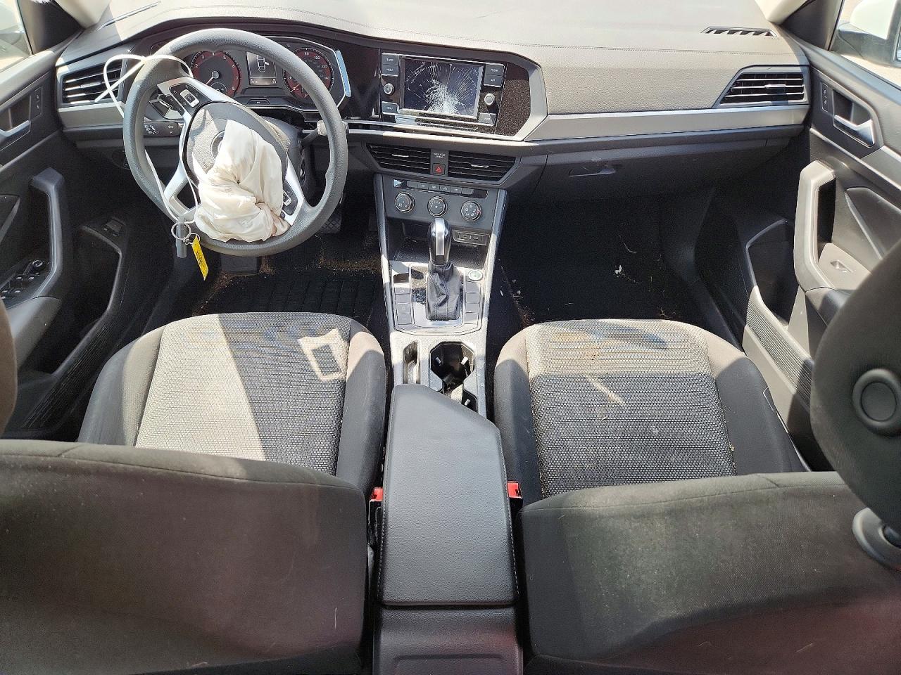 Volkswagen Jetta S