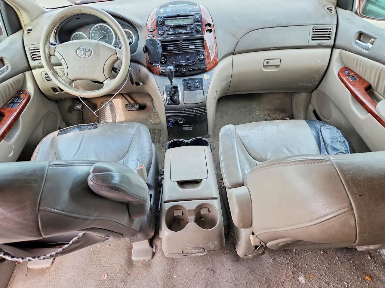 Toyota Sienna Xle 7 Passenger