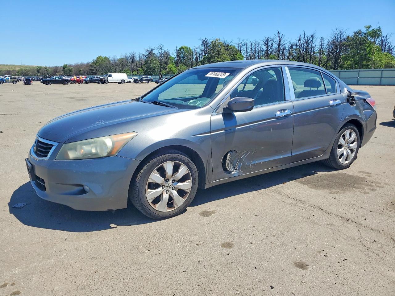 Salvage Honda Accord Image