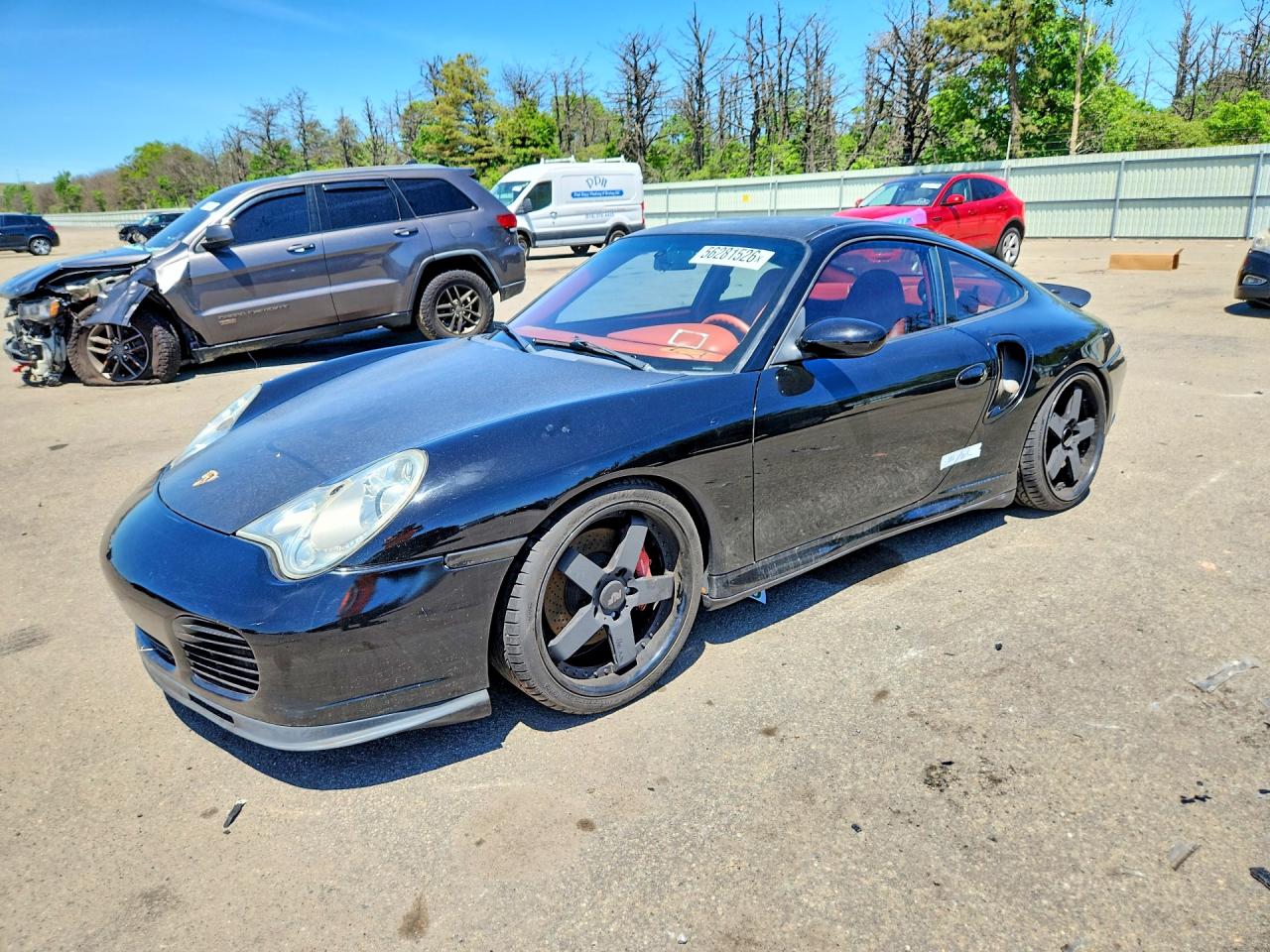 Salvage Porsche 911 Image