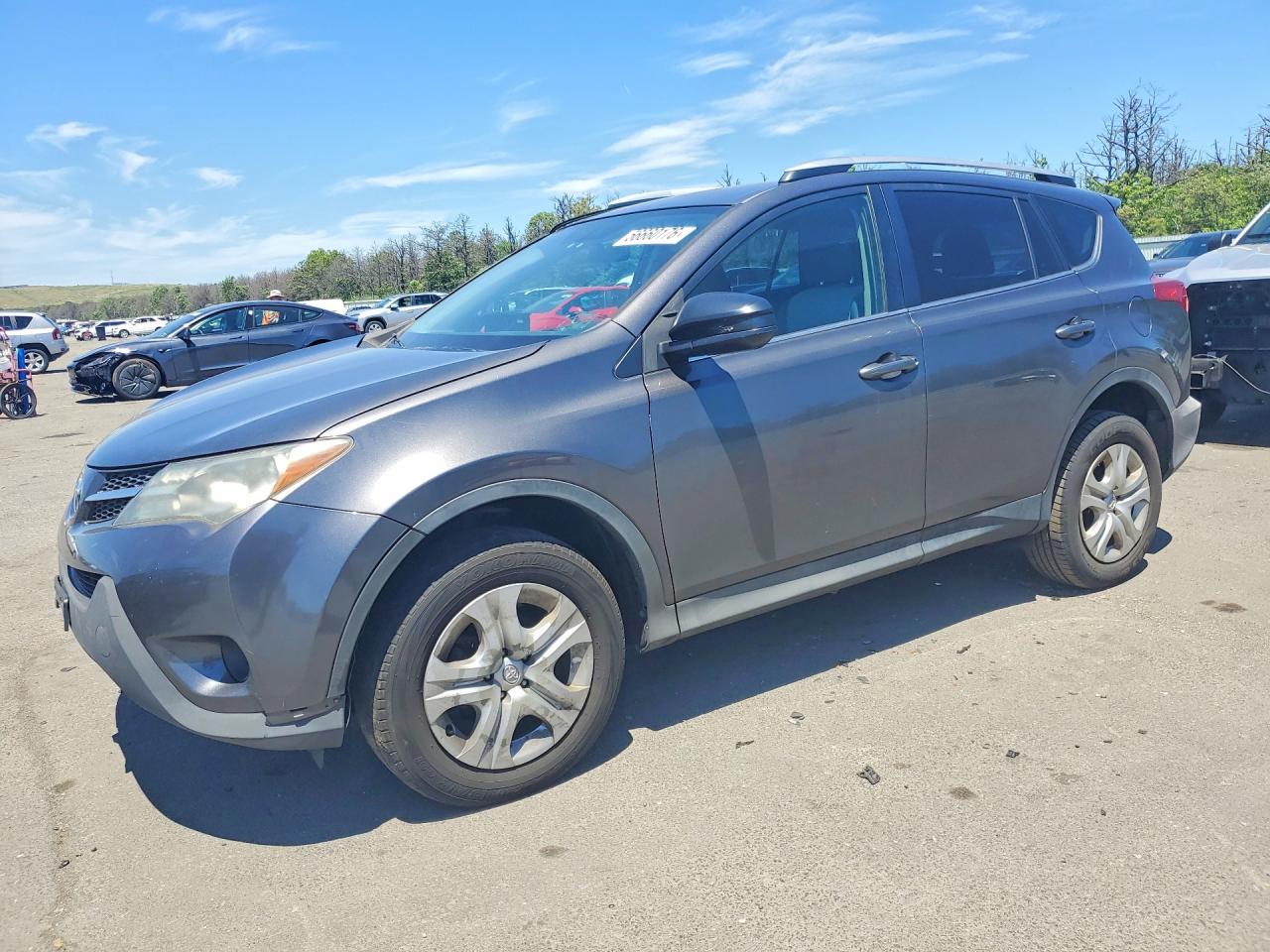 Salvage Toyota RAV4 Image