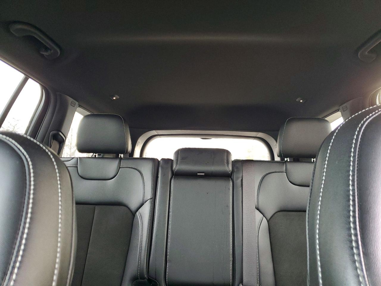 Jeep Cherokee L Laredo