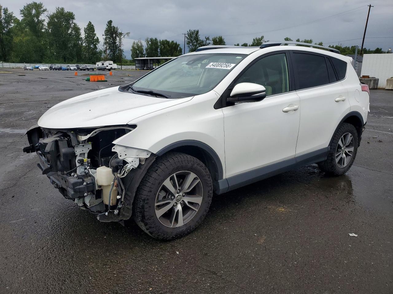 Salvage Toyota RAV4 Image