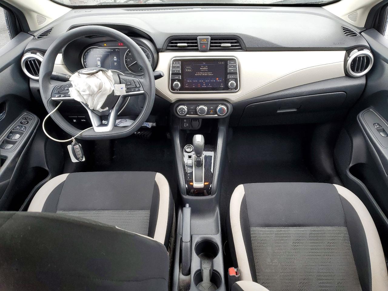 Nissan Versa Sv
