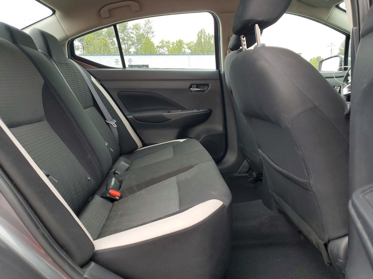 Nissan Versa Sv