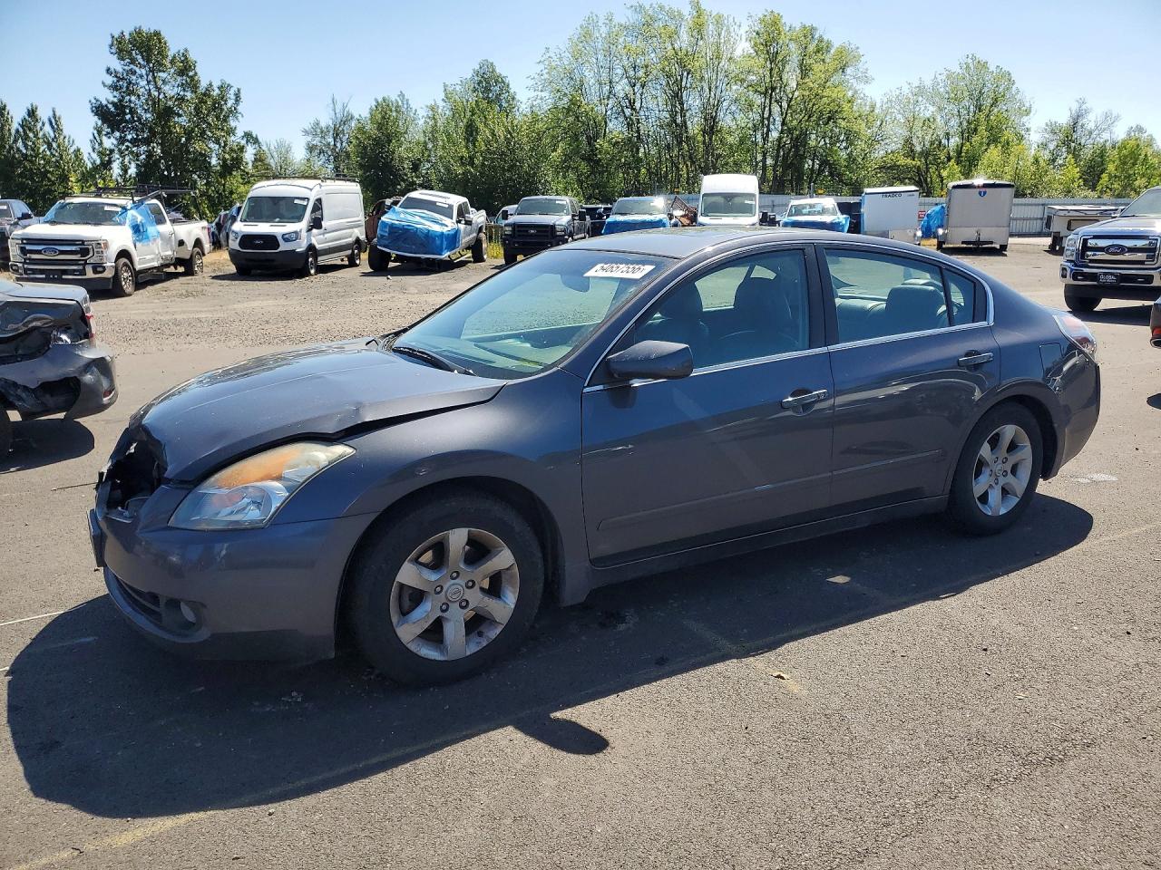 Salvage Nissan Altima Image