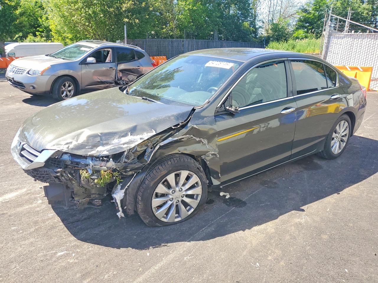 Salvage Honda Accord Image