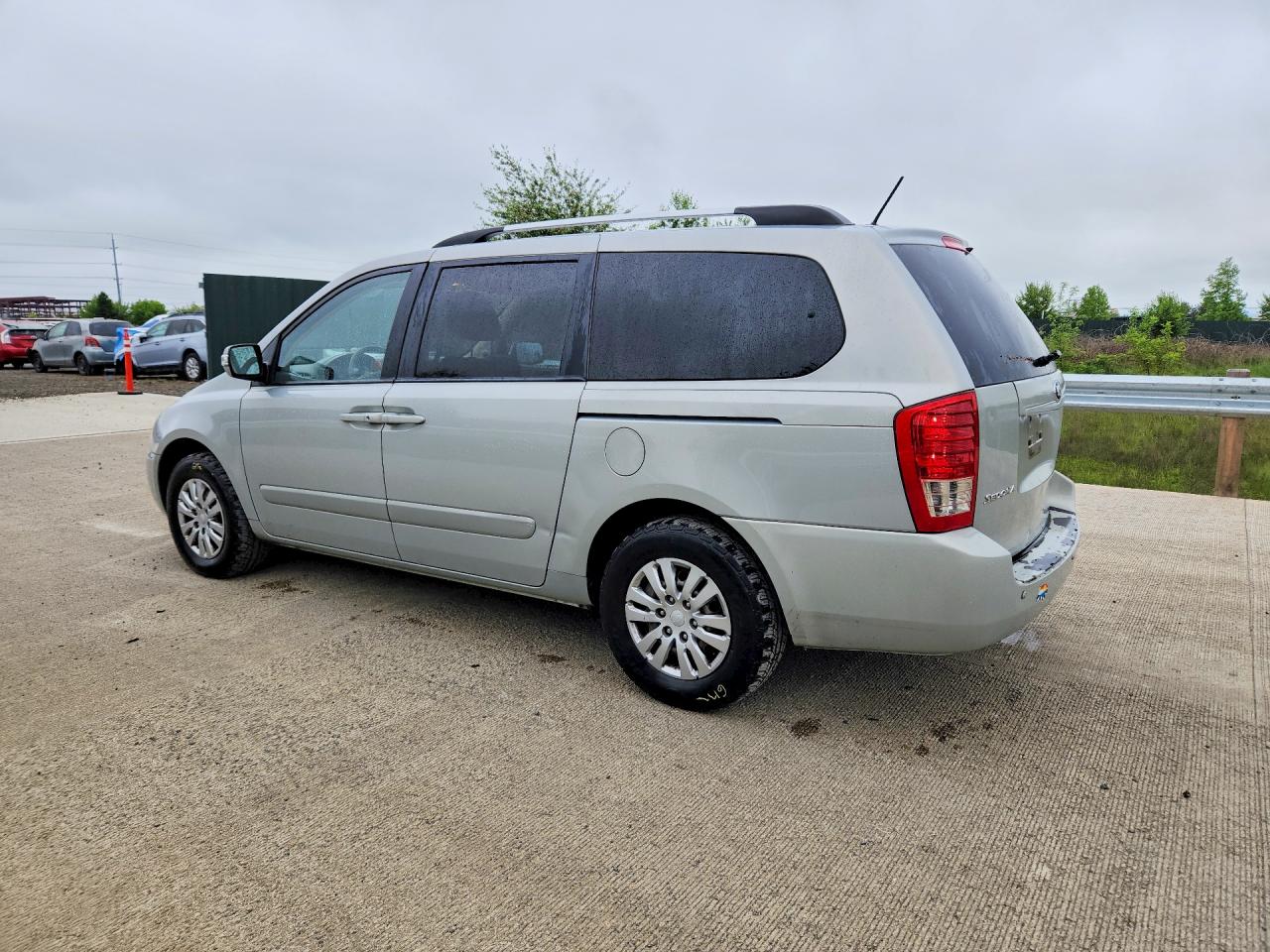 Kia Sedona Lx