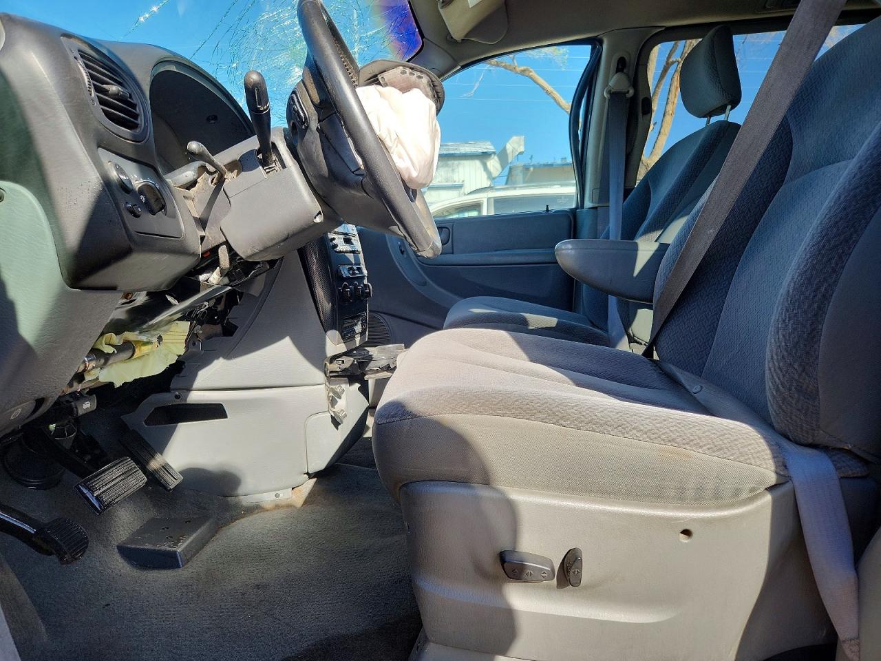 Dodge Caravan Sxt