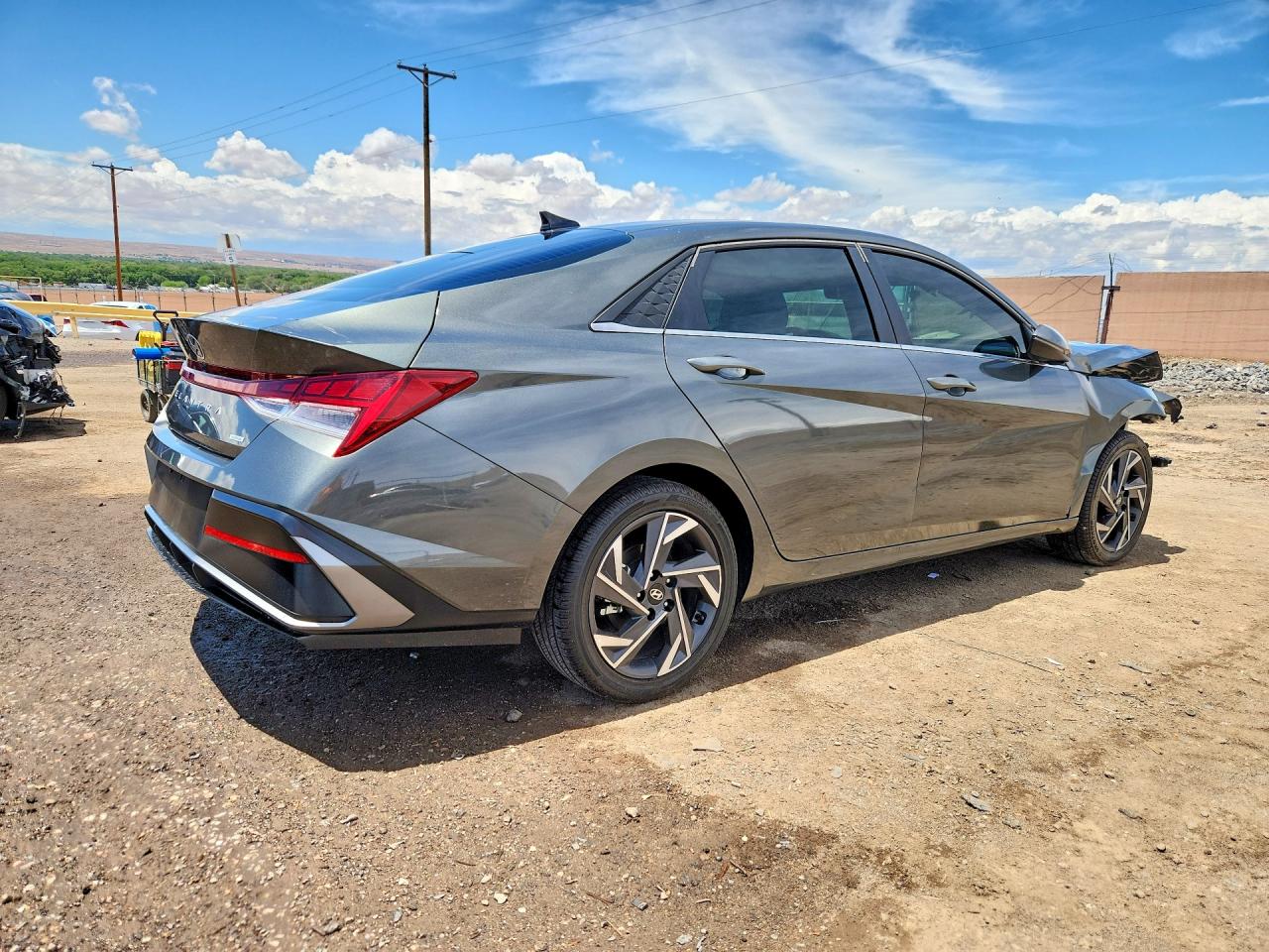 Hyundai ELANTRA Limited