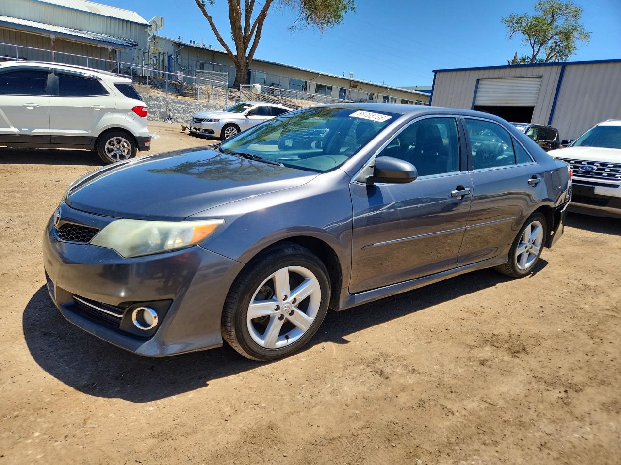Salvage Toyota Camry Image