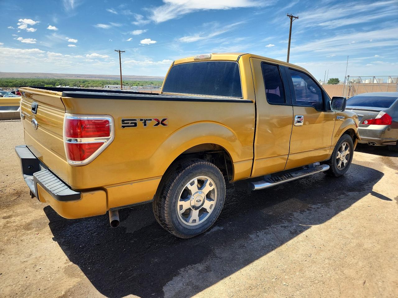 Ford F-150 Super Cab