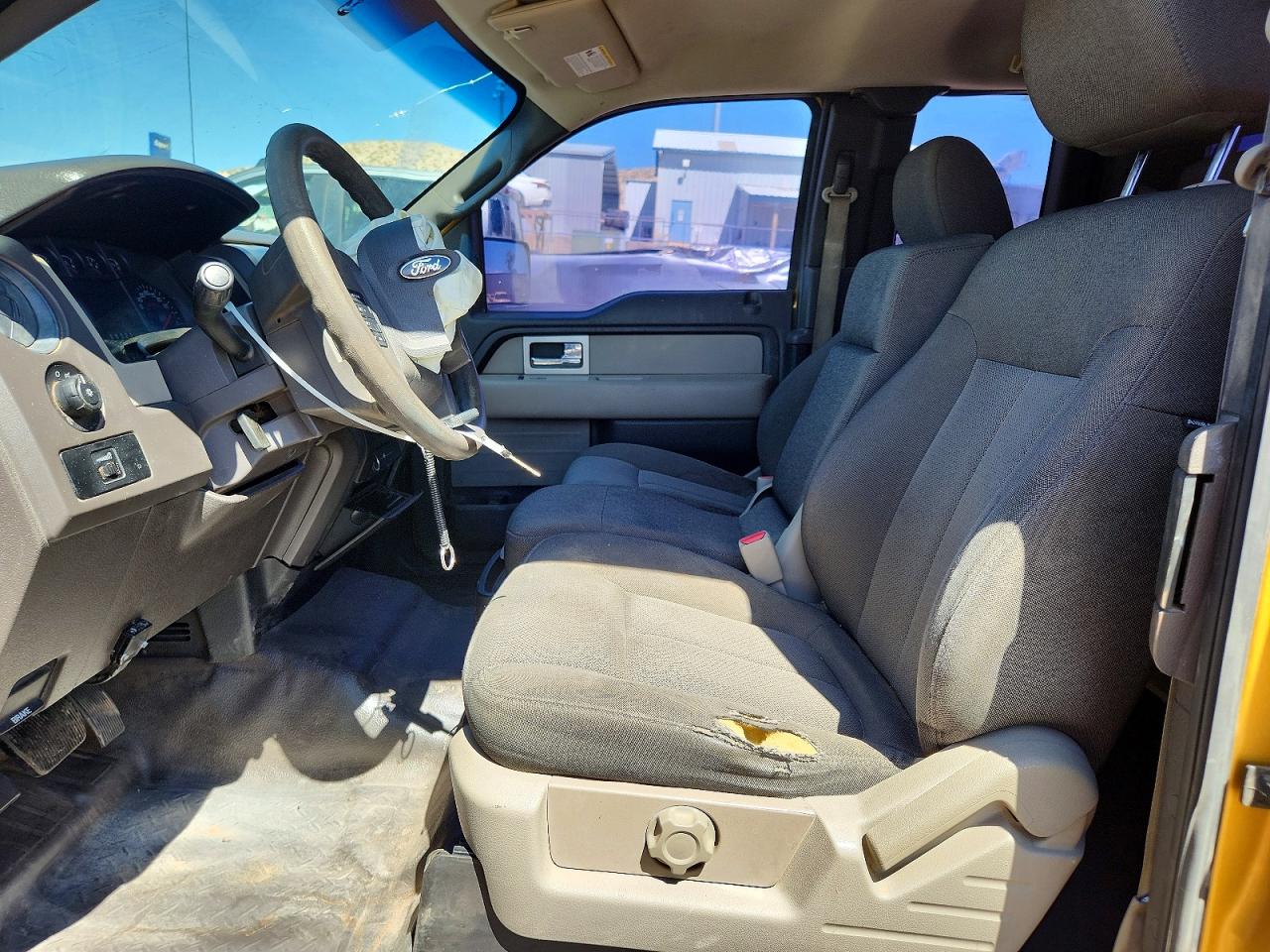 Ford F-150 Super Cab