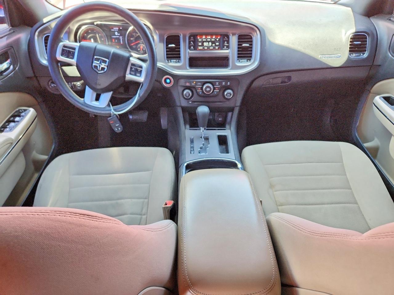 Dodge Charger Se