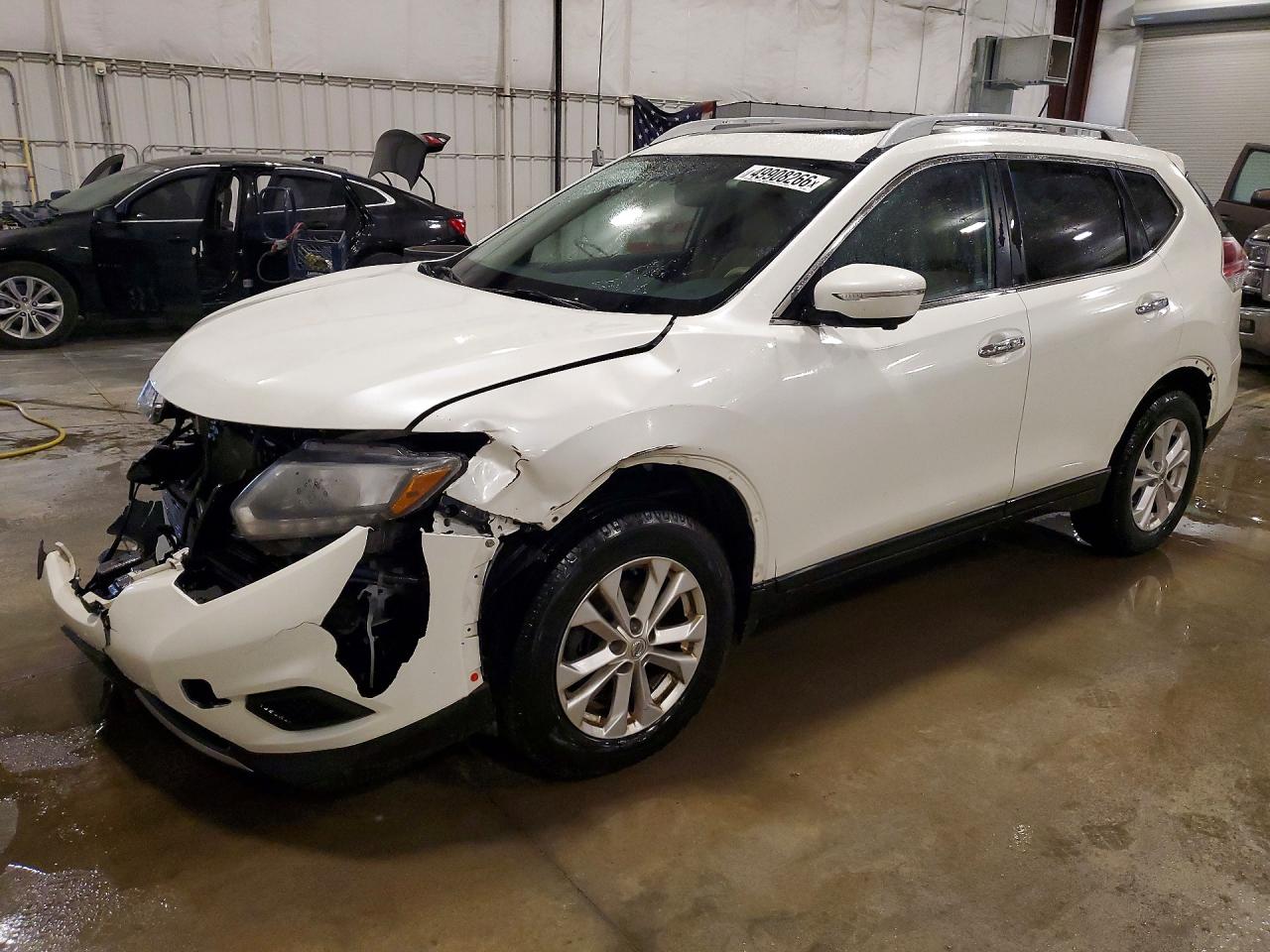 Salvage Nissan Rogue Image