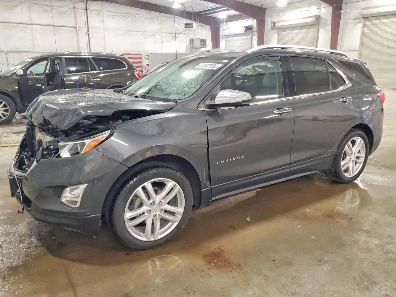 Salvage Chevrolet Equinox Image