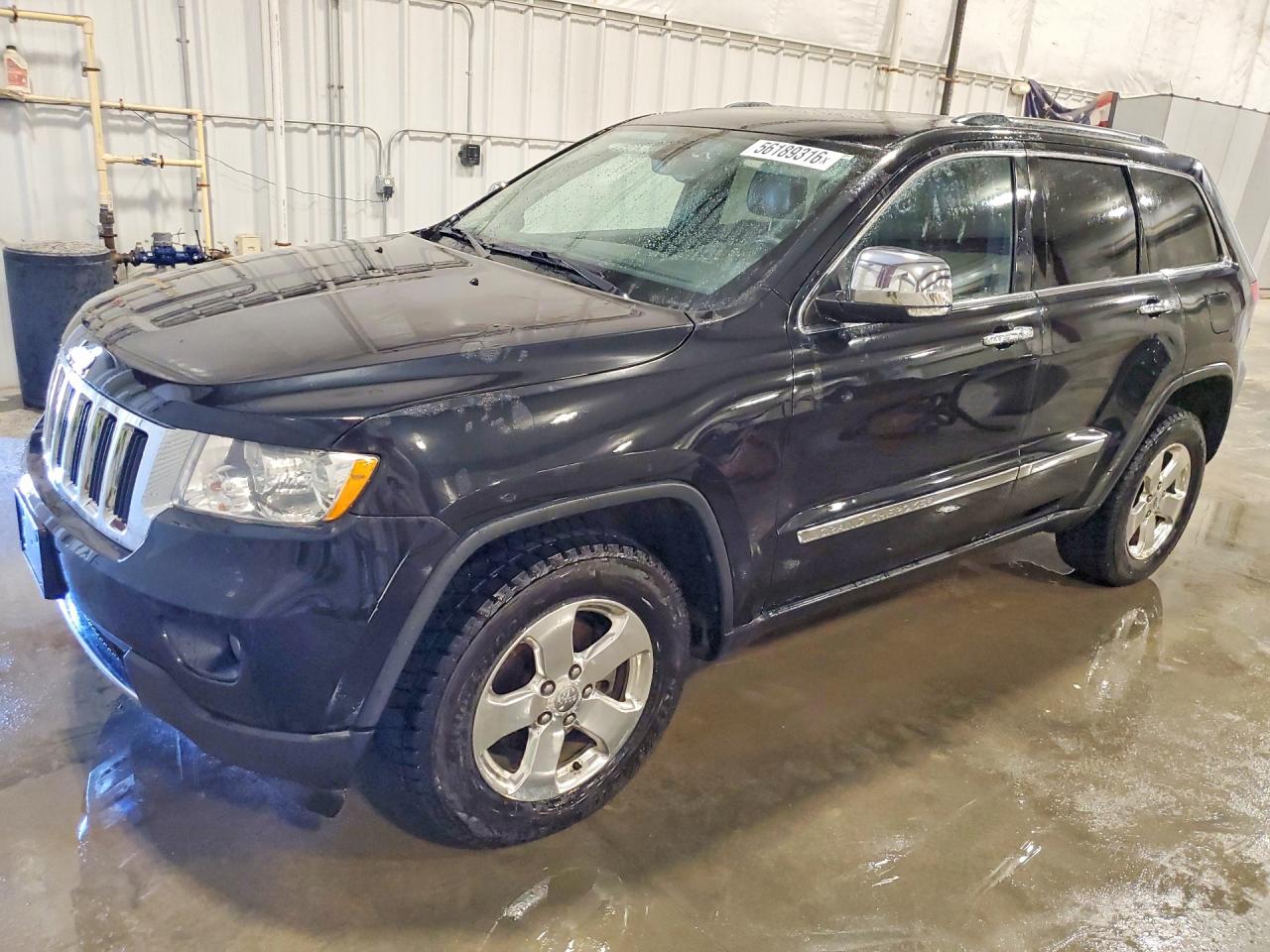 Salvage Jeep Cherokee Image