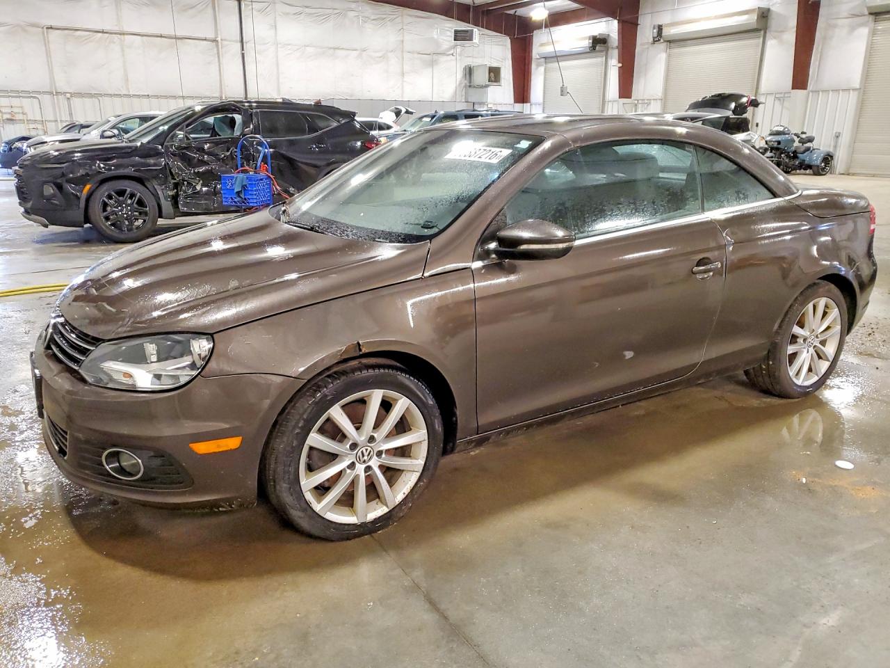 Salvage Volkswagen Eos Image