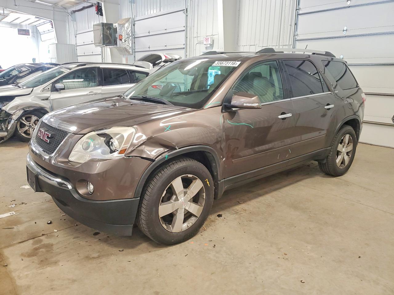 Salvage GMC Acadia Image