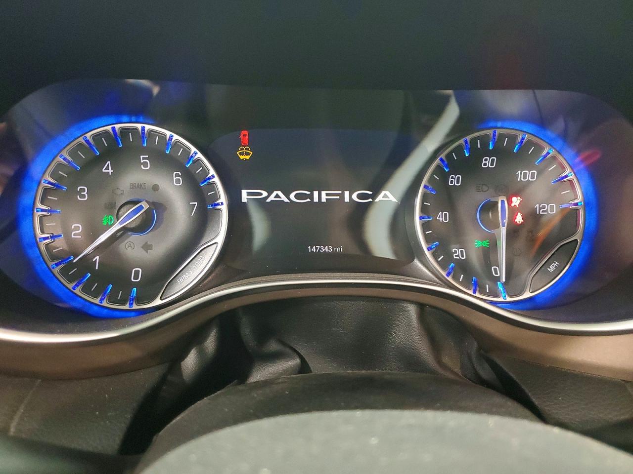 Chrysler Pacifica Touring L Plus
