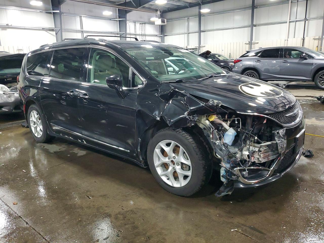 Chrysler Pacifica Touring L Plus