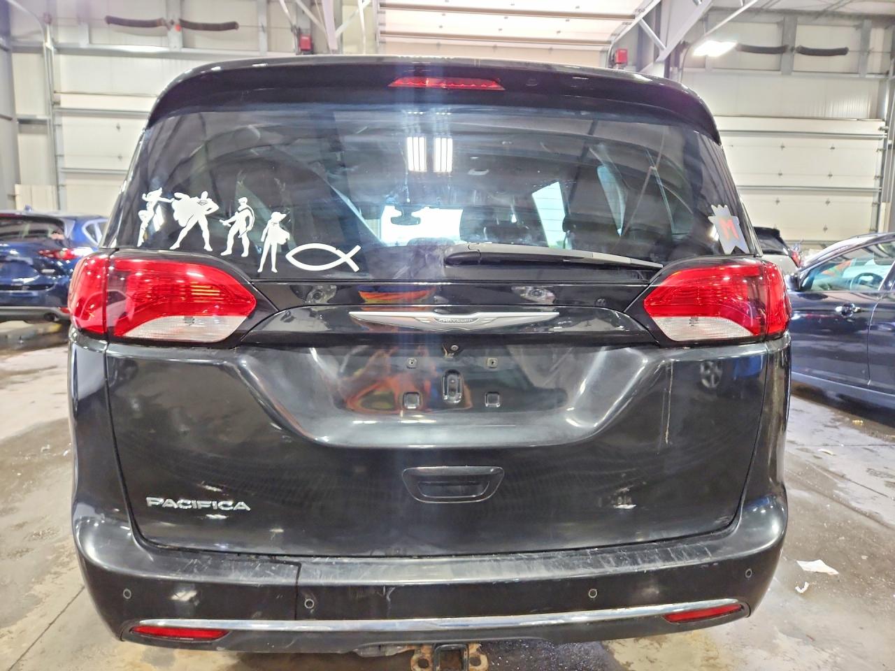 Chrysler Pacifica Touring L Plus