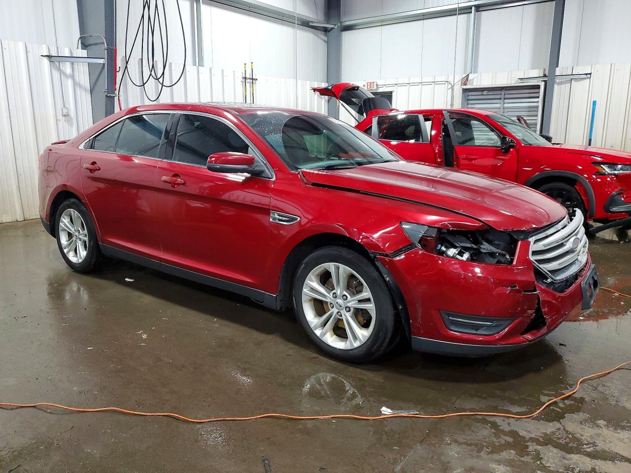 Ford Taurus Sel