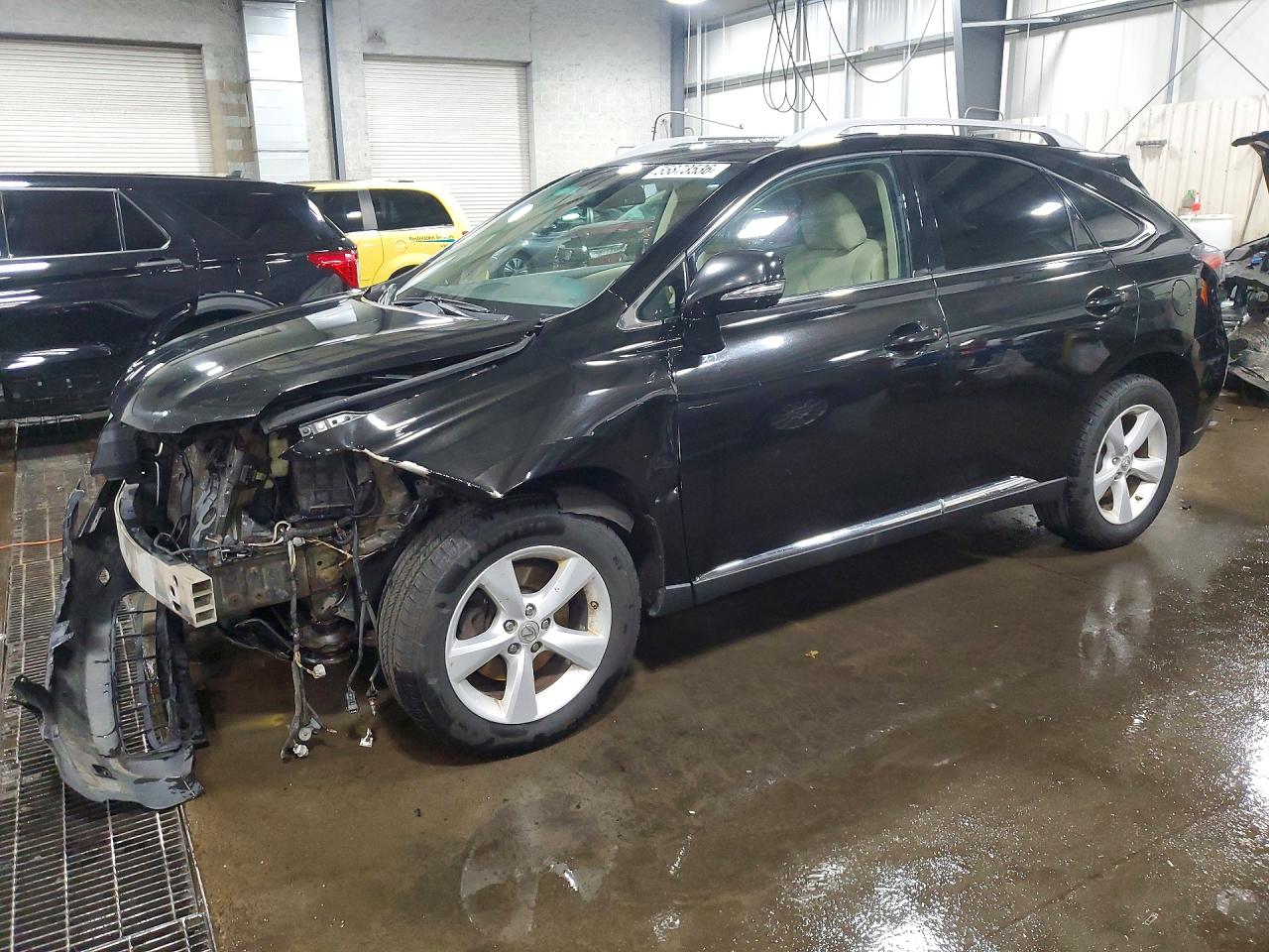Salvage Lexus RX Image