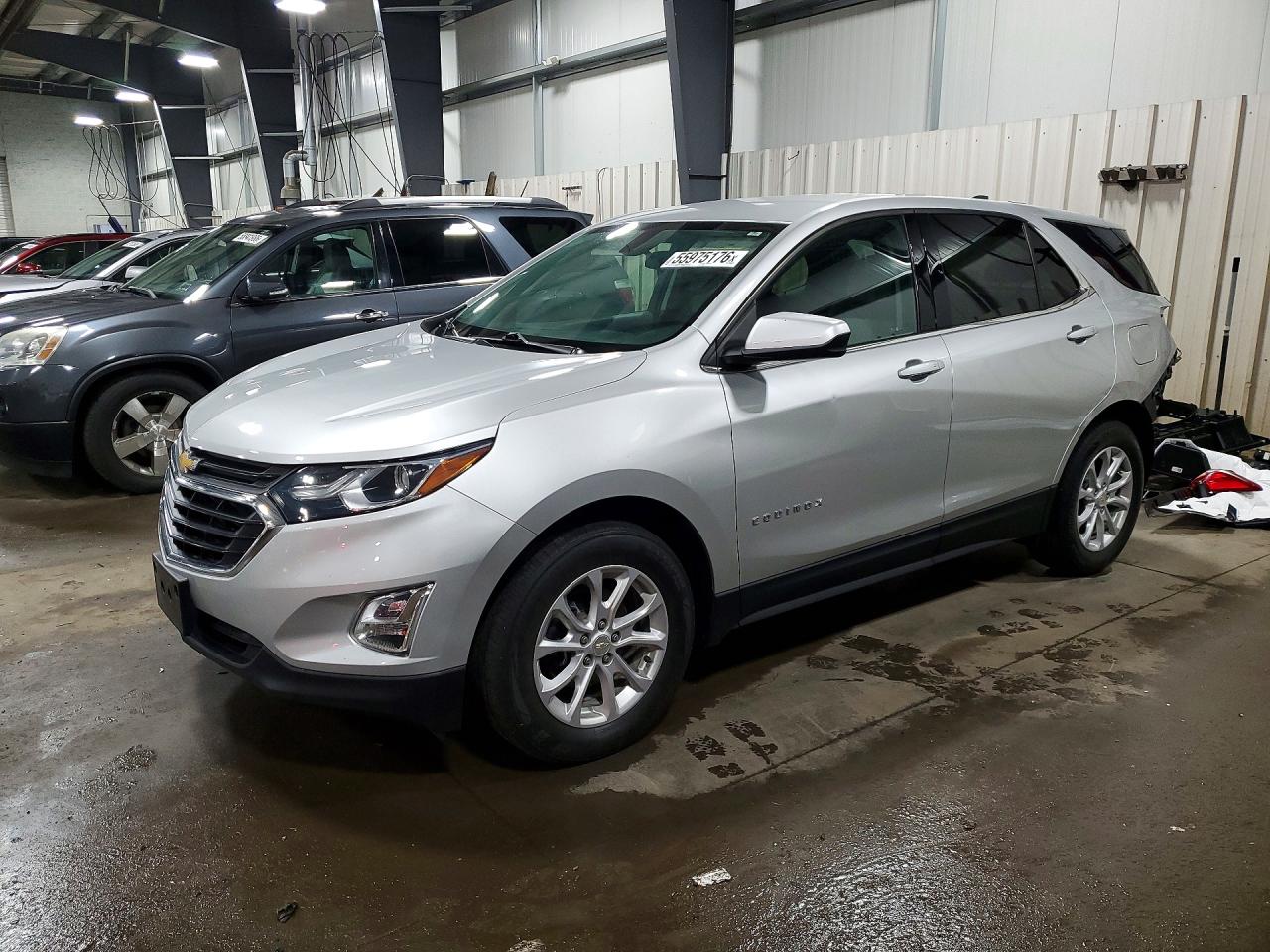 Salvage Chevrolet Equinox Image