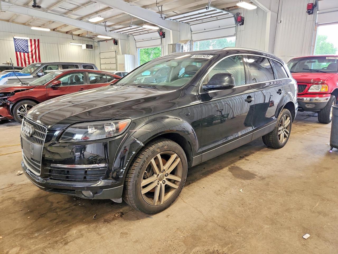 Salvage Audi Q7 Image