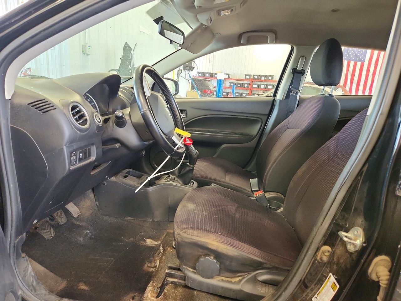 Mitsubishi Mirage Es