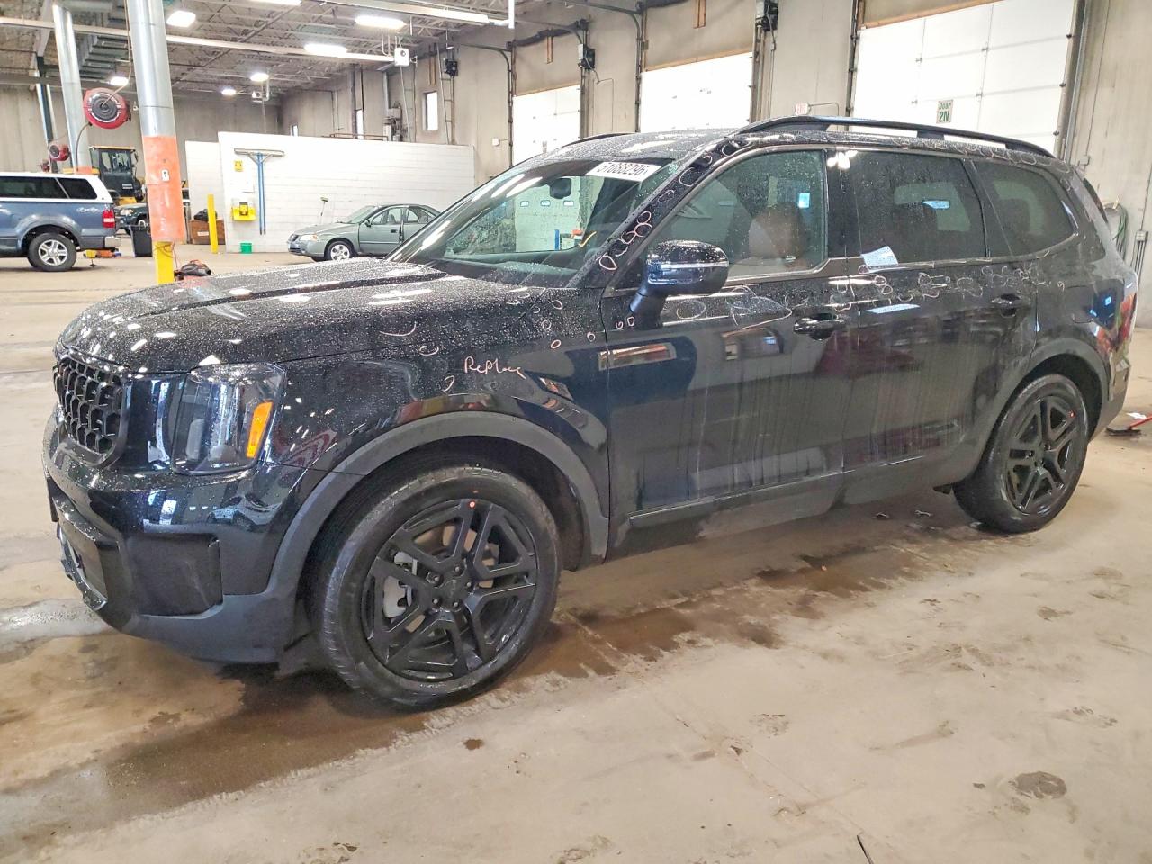 Salvage Kia Telluride Image