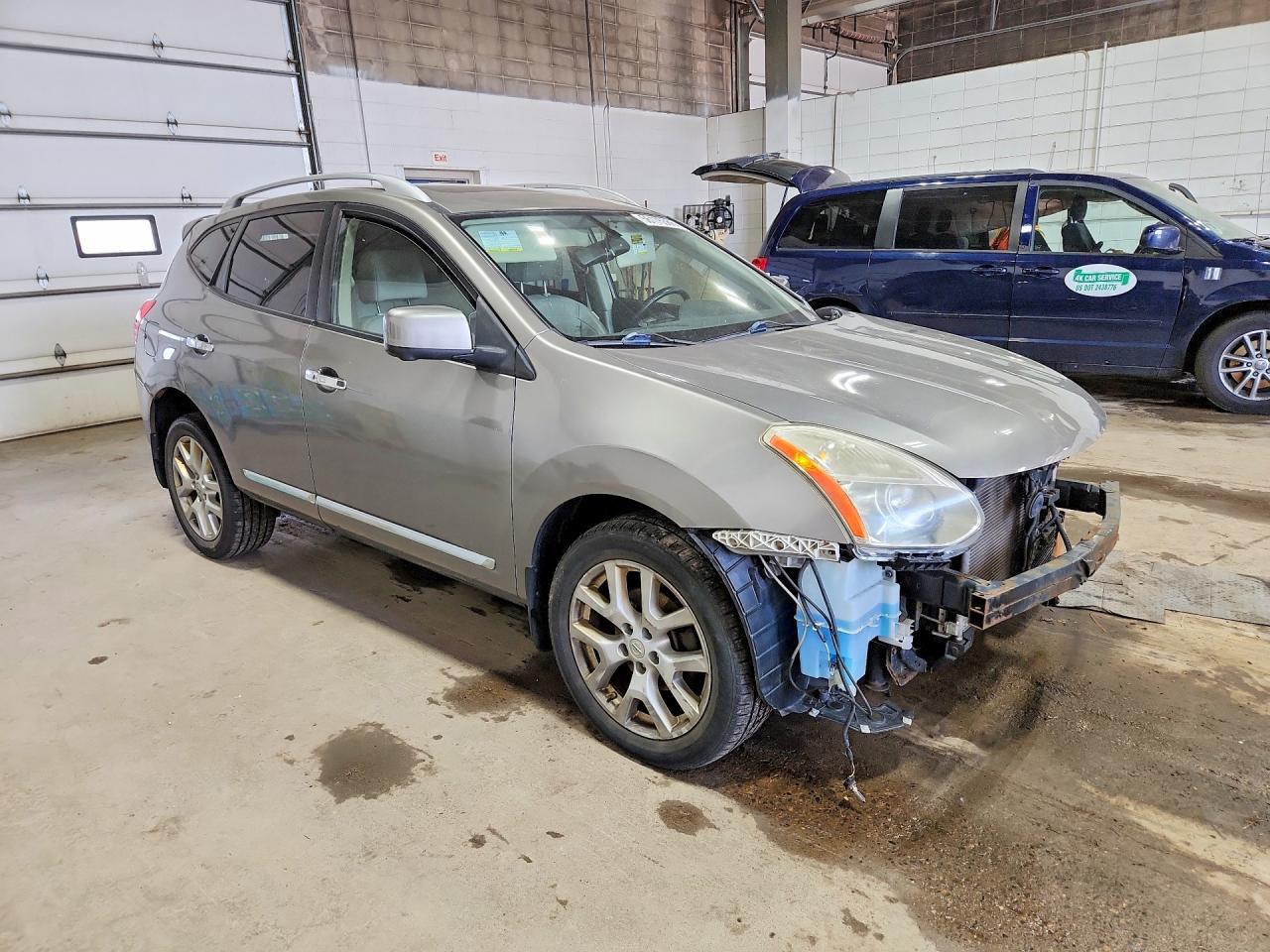 Nissan Rogue S