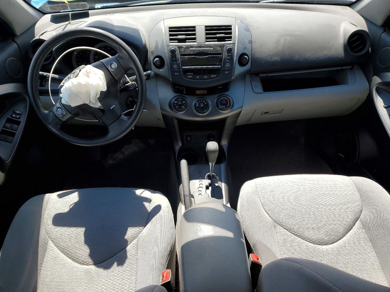 Toyota RAV4 Base