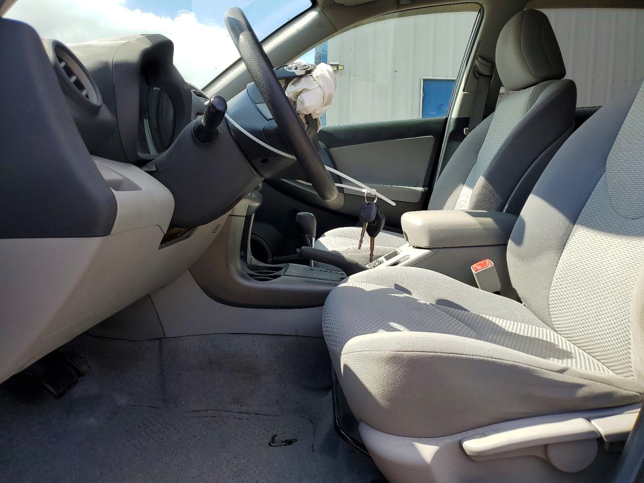 Toyota RAV4 Base