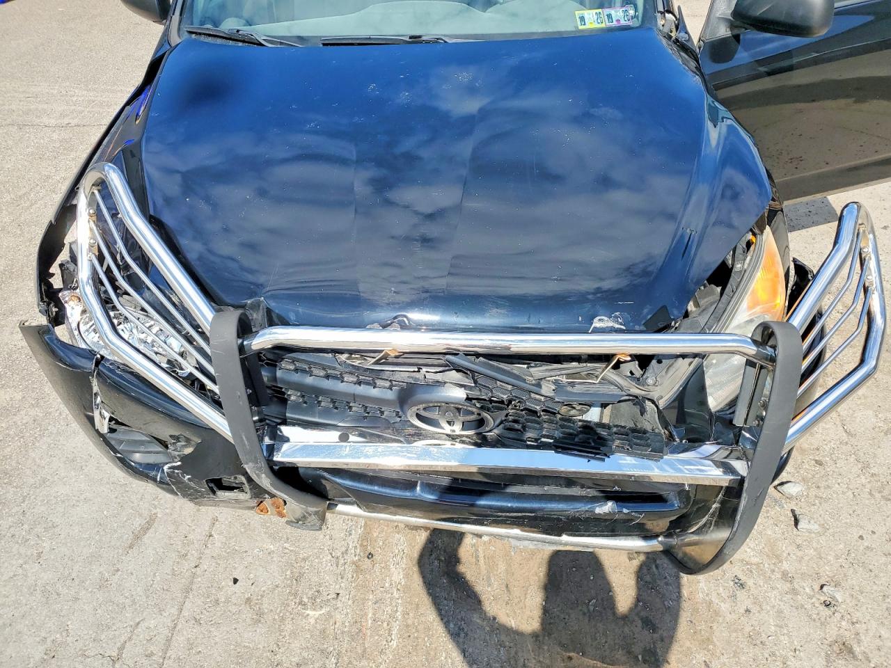 Toyota RAV4 Base