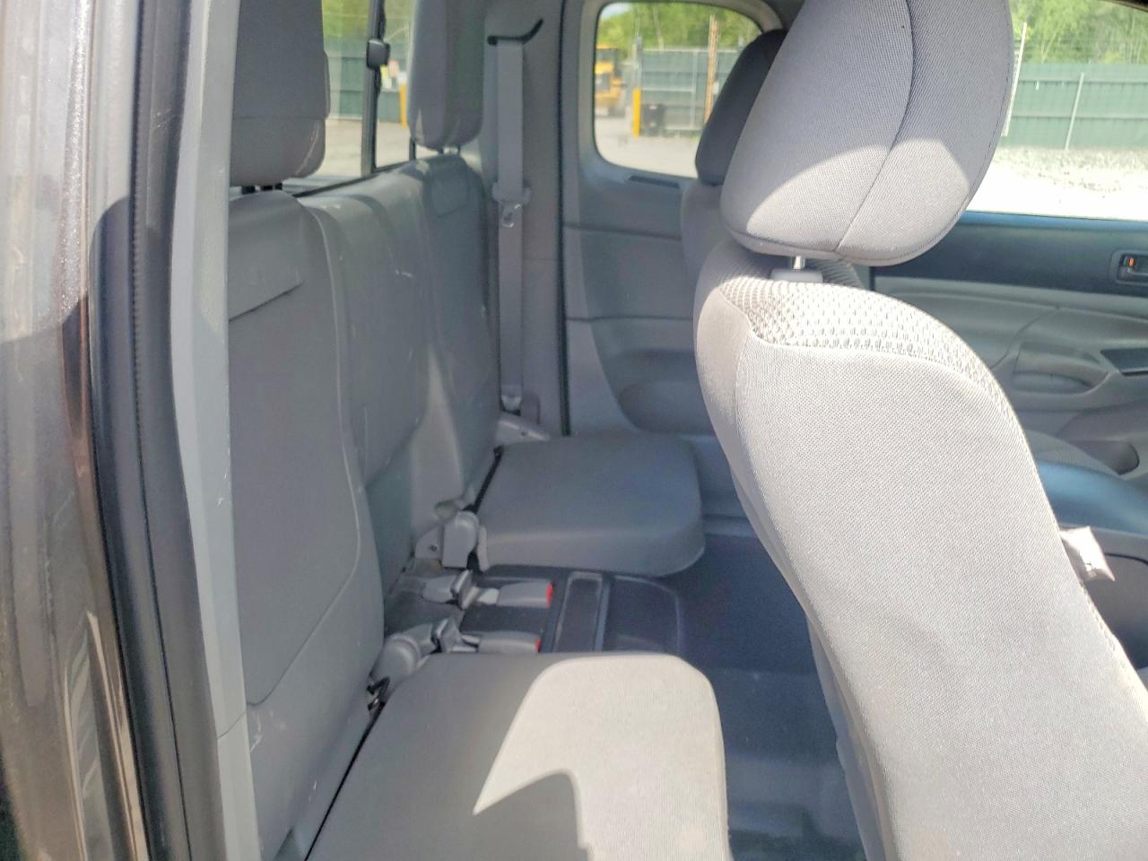 Toyota Tacoma Access Cab