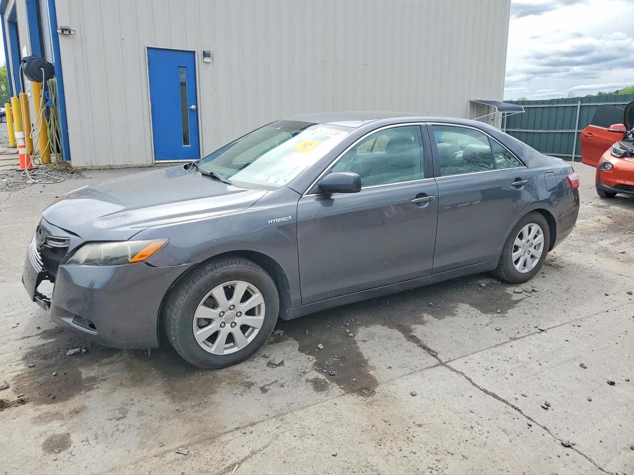 Salvage Toyota Camry Image