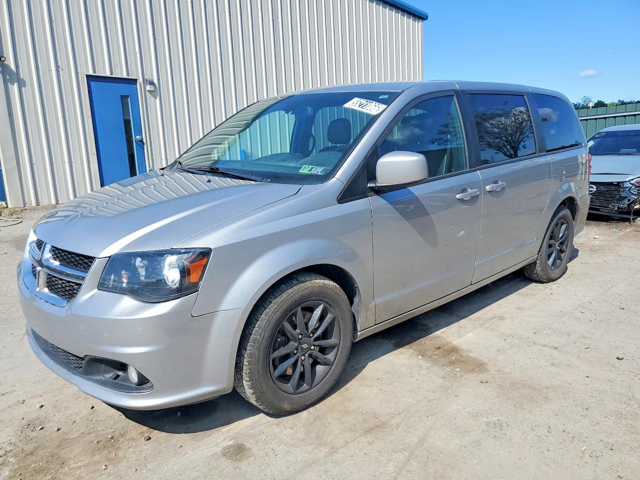 Salvage Dodge Caravan Image