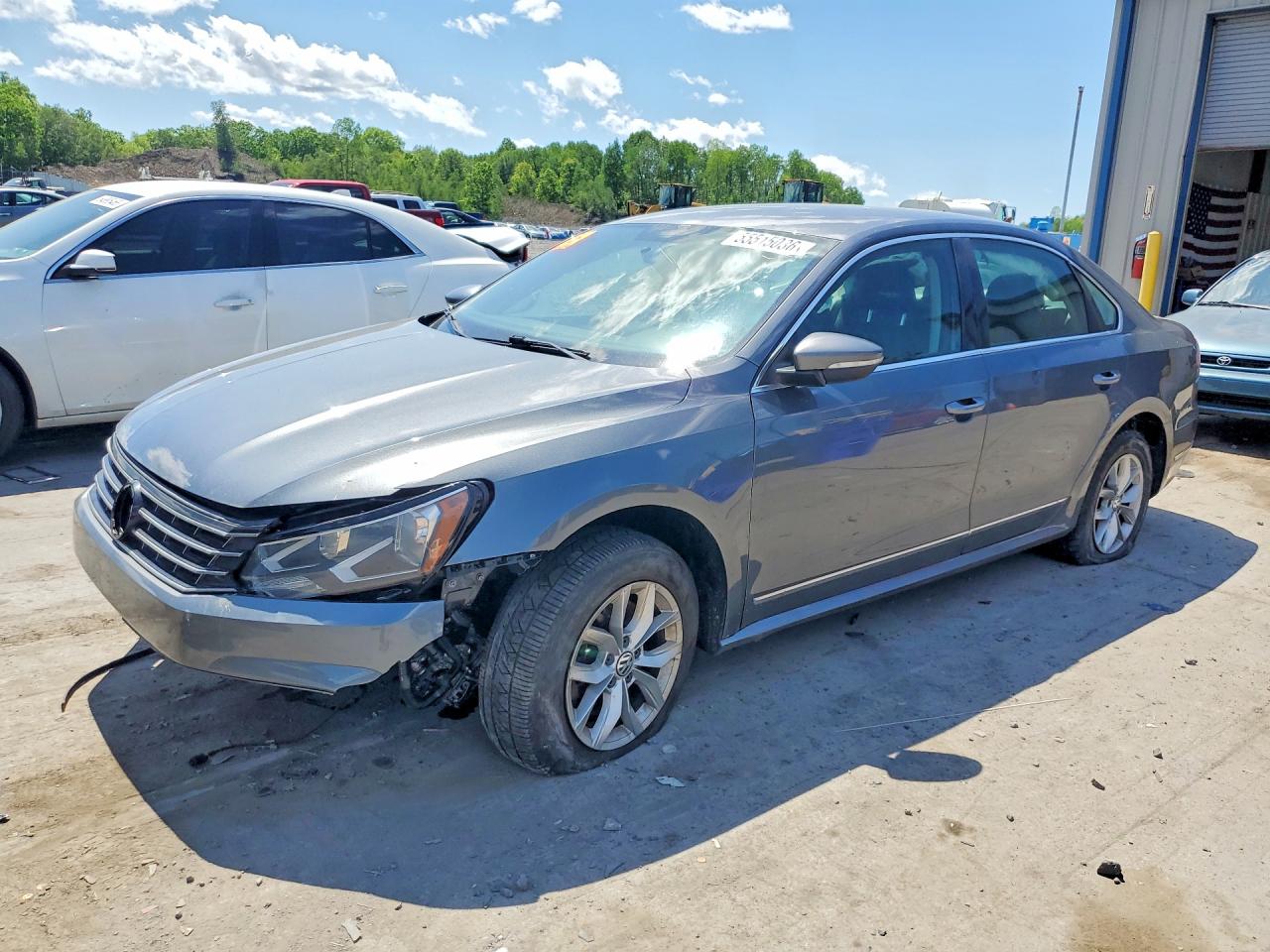 Salvage Volkswagen Passat Image