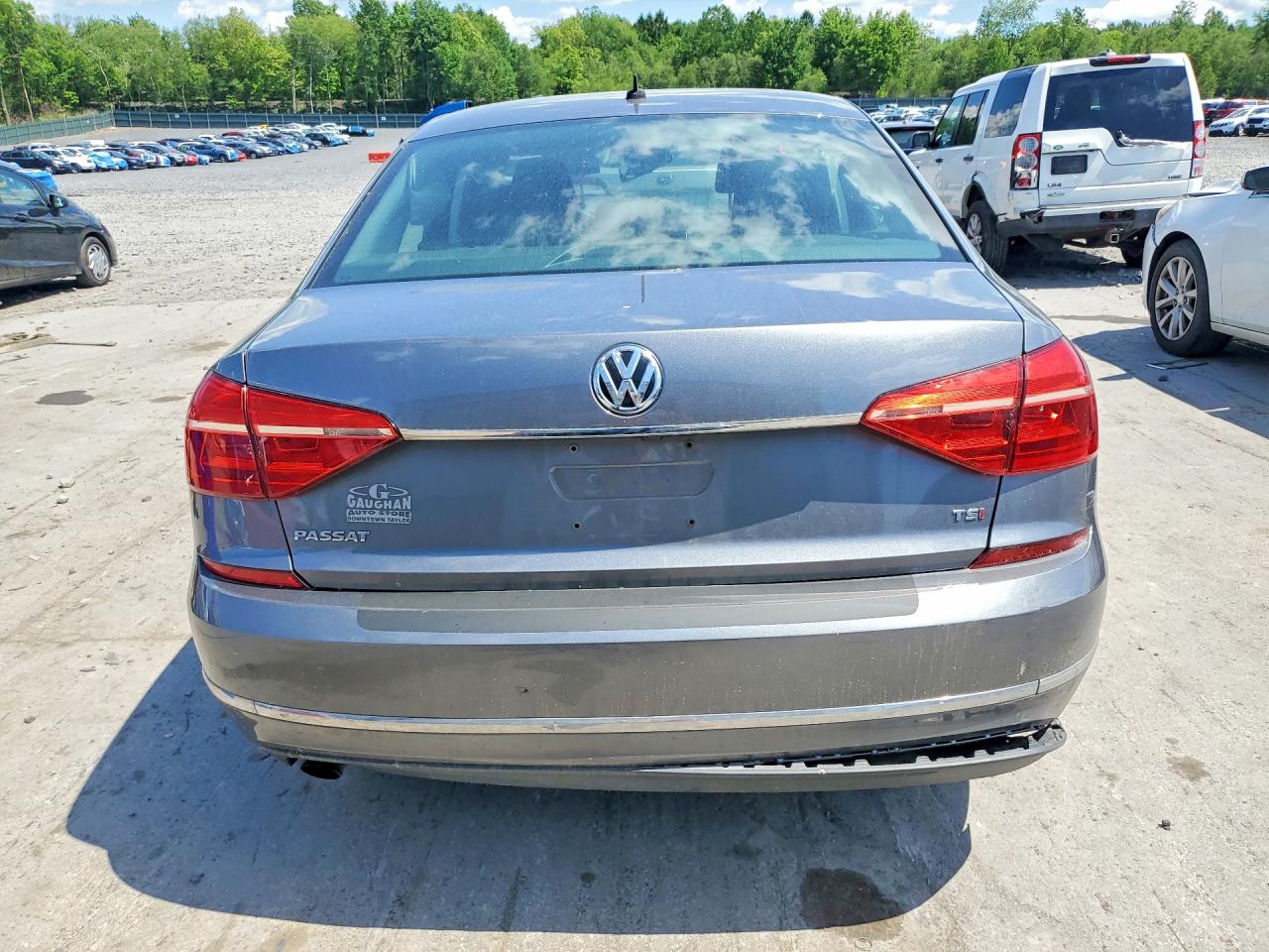 Volkswagen Passat S