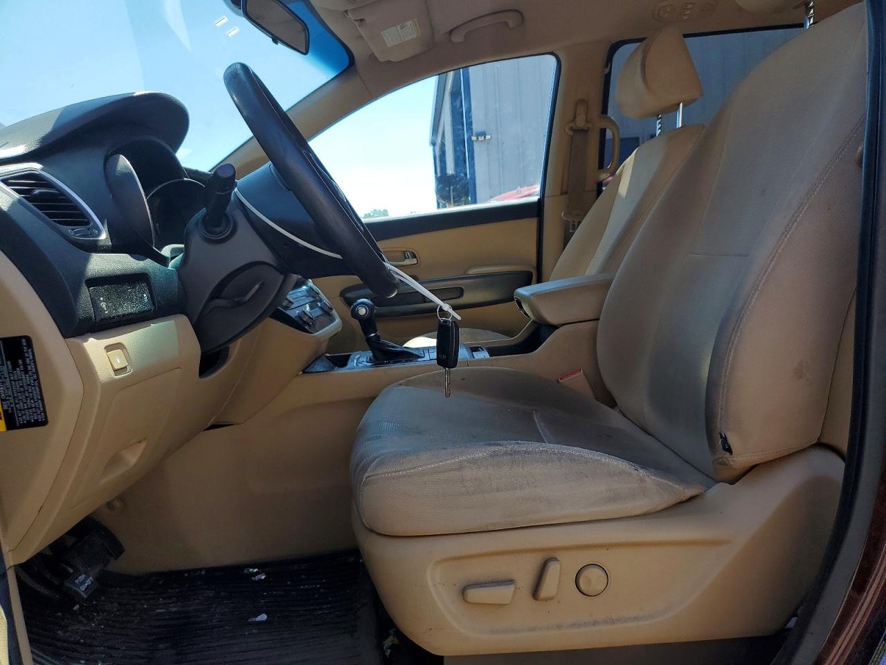 Kia Sedona Lx