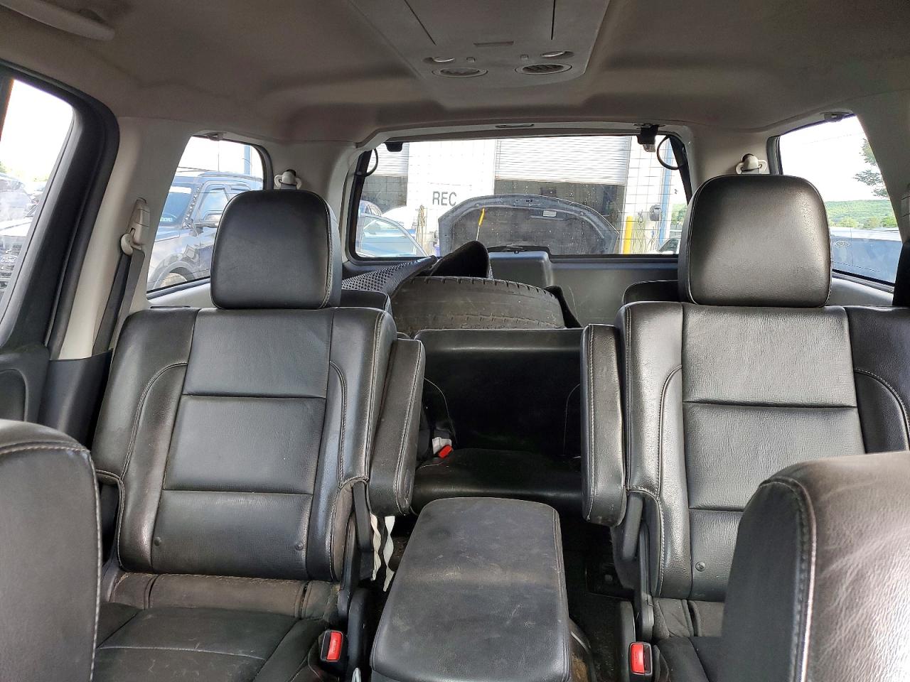 Nissan Armada Platinum