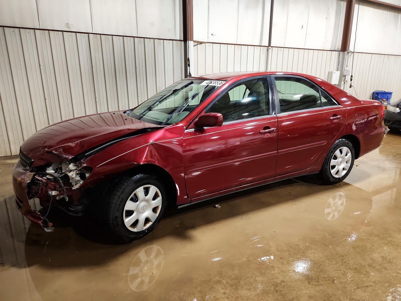 Salvage Toyota Camry Image