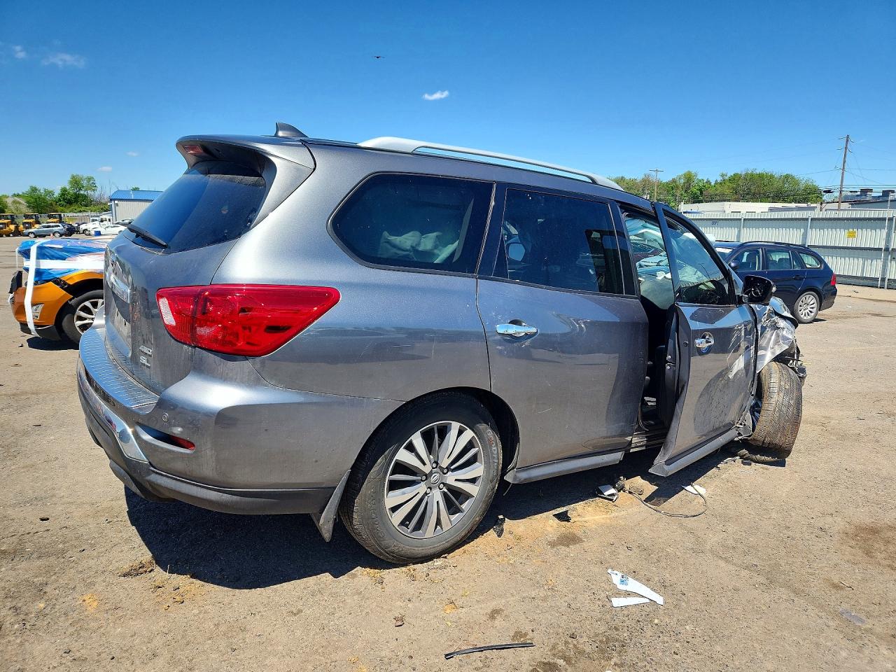 Nissan Pathfinder Sl