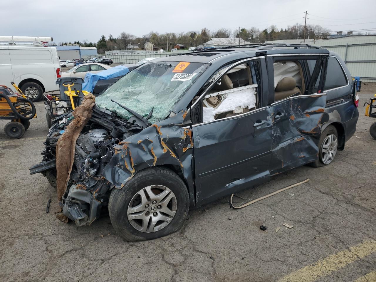 Salvage Honda Odyssey Image